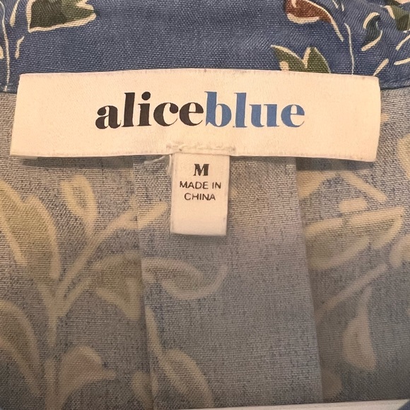 AliceBlue ButtonUp - Picture 2 of 6